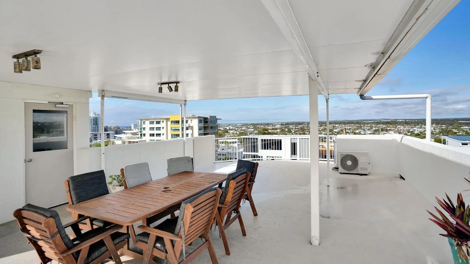 Panorama Palms Mooloolaba. Apartment
